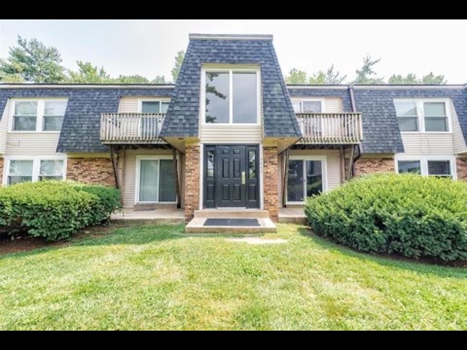1st image of 9814 Greenery Ln