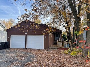 1379 Floresta Vis, Crystal Lake, IL 60014