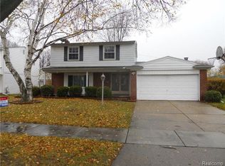 2828 Sadler Dr, Warren, MI 48092