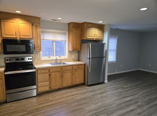 329 Mohegan Rd APT A, Shelton, CT 06484