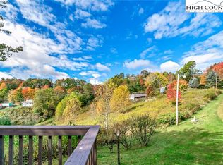 390 Flat Springs Rd, Elk Park, NC 28622