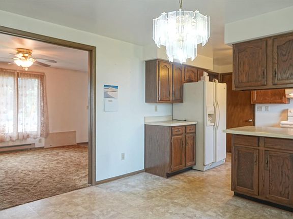 5th image of 406 E PINE STREET