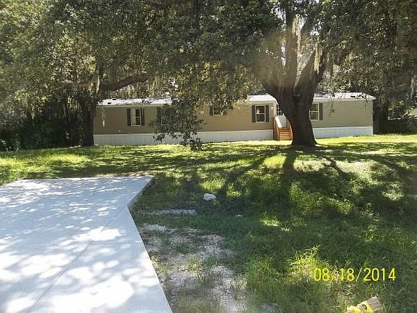 1st image of 214 Live Oak Ln
