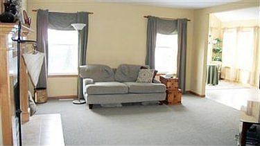 4th image of 4750 Sarah Ln