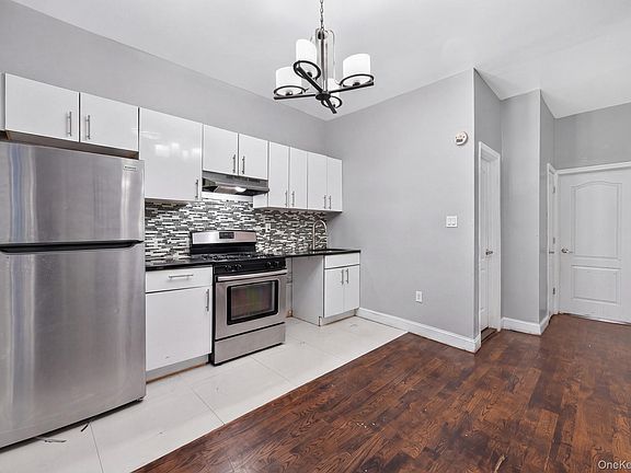 2nd image of 416 Van Siclen Avenue