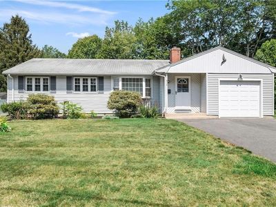 414 Knollwood Dr, Woonsocket, RI, 02895