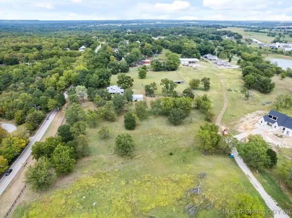 S 4120th Rd, Claremore, OK 74019