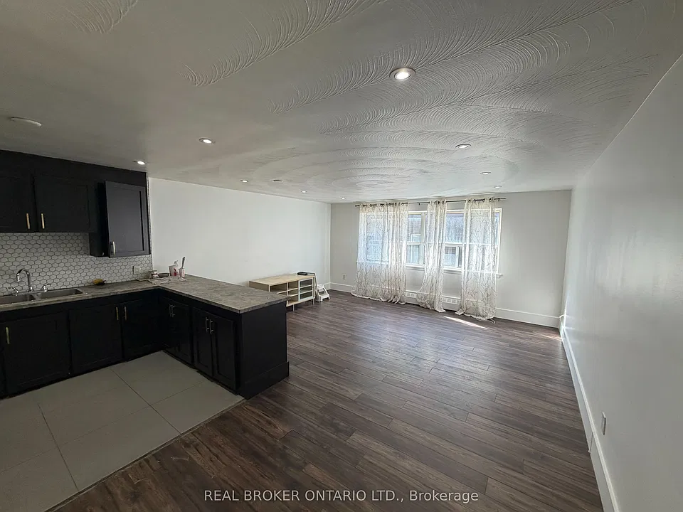 50 Benson Ave #105