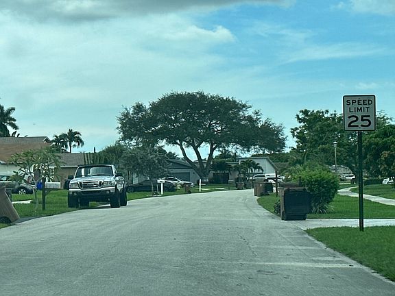 5th image of 287 NW 41st Ave