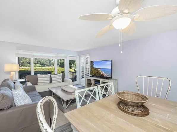 1379 Dunlin Ct, Johns Island, SC 29455