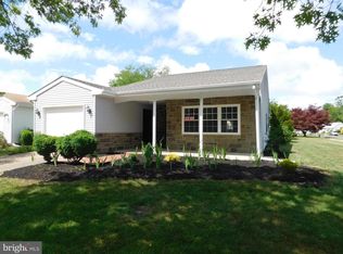200 Huntington Dr, Southampton, NJ 08088