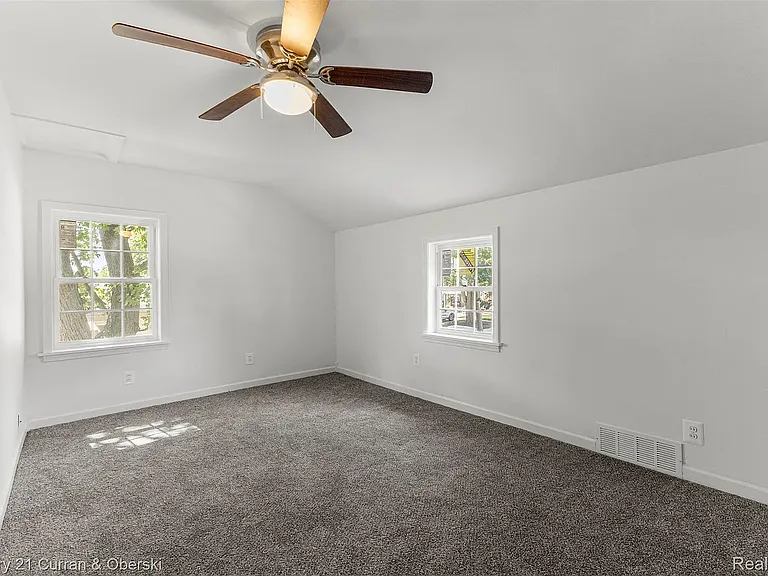 13367 Fordline St — Photo 7