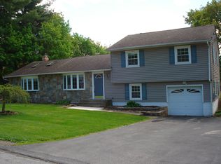 106 Macghee Rd, Poughkeepsie, NY 12603