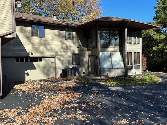 3rd image of 6311 Saint Andrews Dr