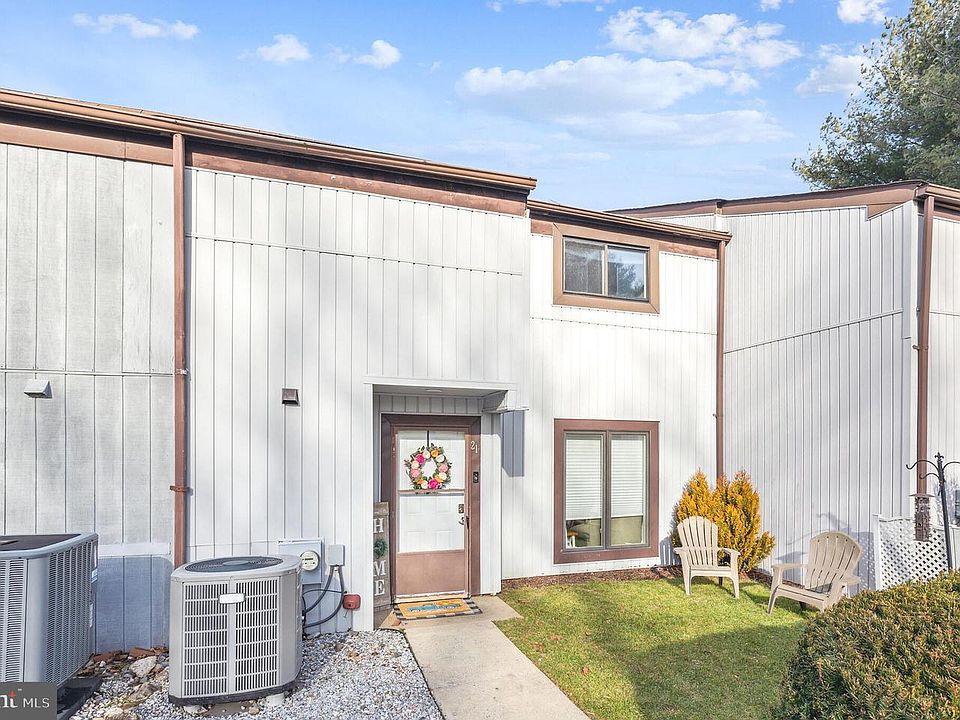 1st image of 21 Wyndham Ct