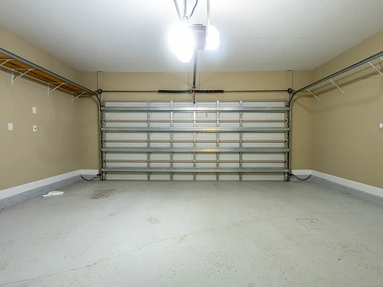 651 Powell Dr NE — Photo 63