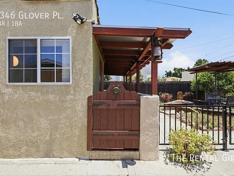 2346 Glover Pl — Photo 22