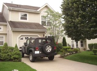 219 Manahan Ct, East Brunswick, NJ 08816