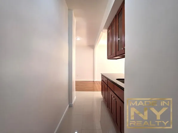 43-33 46th Street 3M image 3 of 8