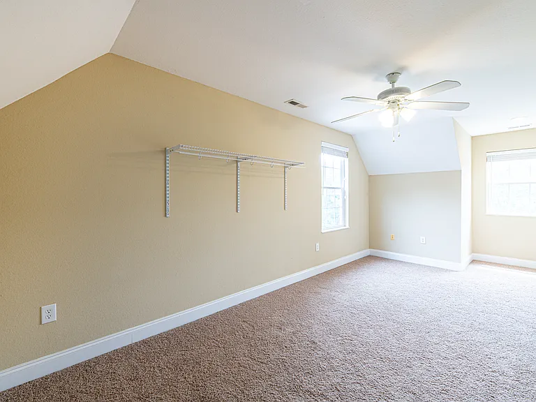 7211 Remagen Ln — Photo 19