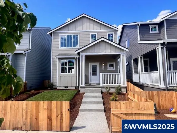 1225 Parkside Ave, Woodburn, OR 97071