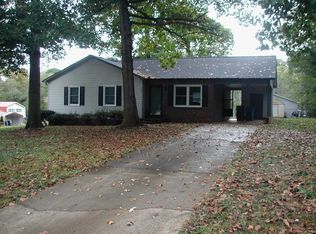 526 Hickory Nut Ln, China Grove, NC 28023