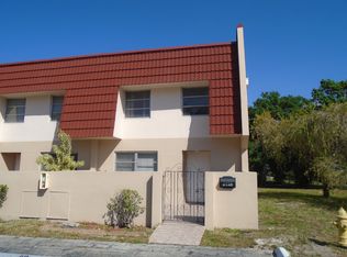 4148 Inverrary Dr, Lauderhill, FL 33319