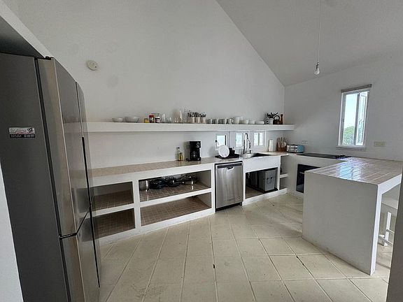 2nd image of Cond Las Brisas De Rio Mar APT 5C