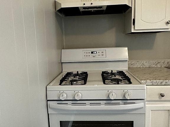 3rd image of 184 W Main St #1