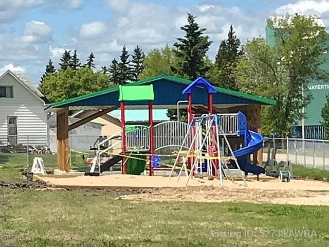 2nd image of 11 Park Cres #48