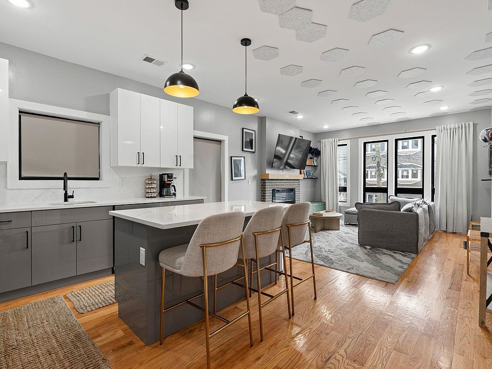 1st image of 246 Clinton Ave
