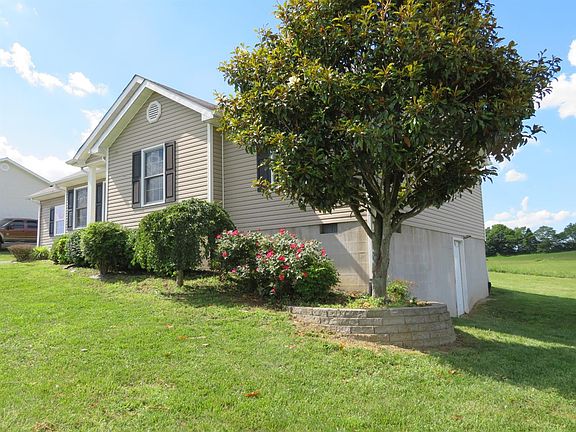 2nd image of 205 Mallard Dr