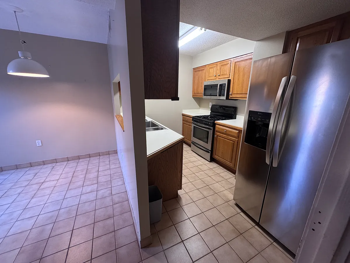 Building Photo - 147 Kelton St #715