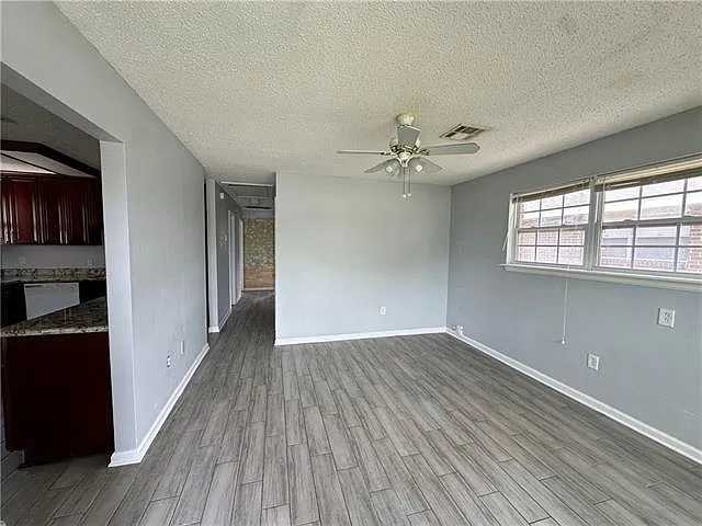 Building Photo - 1645 Dogwood Dr