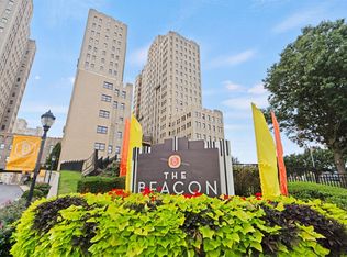 4 Beacon Way APT 804, Jersey City, NJ 07304
