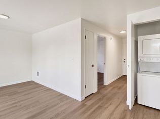 3510 Northwest Ave APT 4, Bellingham, WA 98225