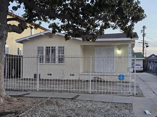 916 W 59th Pl #A, Los Angeles, CA 90044