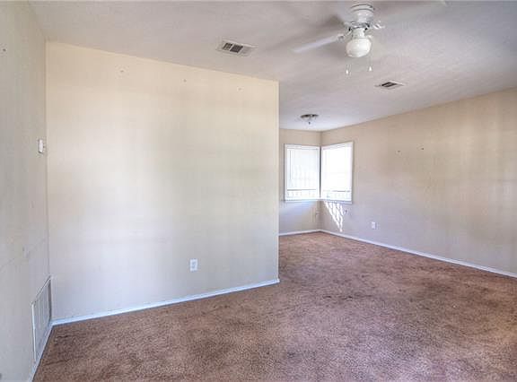 4th image of 4247 Maryland Ave