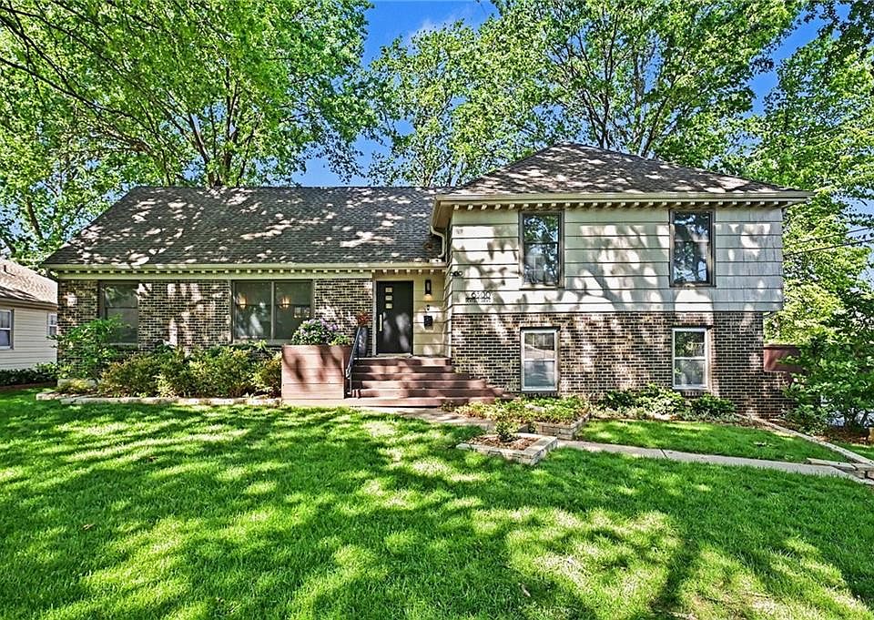 1st image of 6300 Beverly Dr