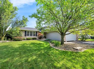 7956 Wheatfield Dr, Frankfort, IL 60423