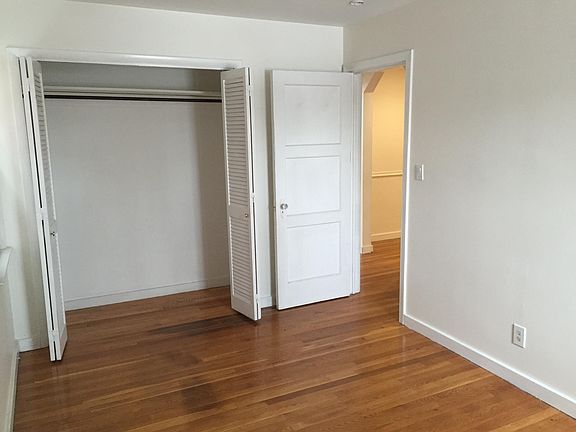 4th image of 951 Western Ave
