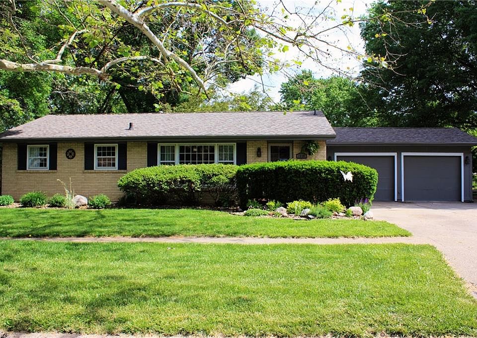1st image of 1218 SW Kenworthy Dr