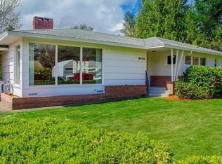 416 W Hickory St, Roseburg, OR 97471