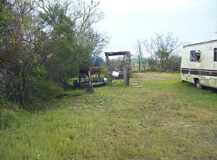 643 10th St, San Leon, TX 77539