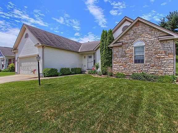 3rd image of 416 Kingston Cir