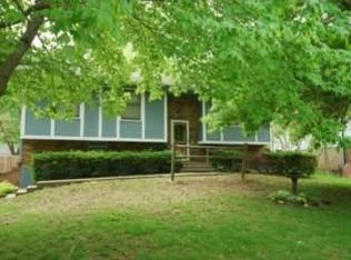 187 Grant St, Liberty, MO 64068