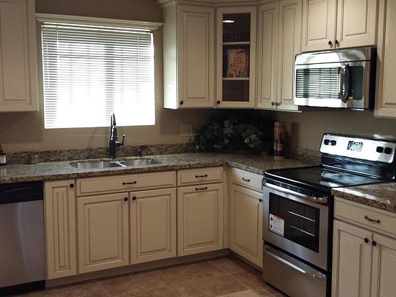 3rd image of 2849 E Cortez St