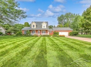7741 Garden Rdg, Freeland, MI 48623