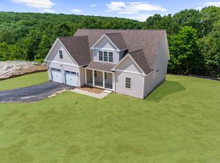 59 Rock Ridge Rd, Manchester, CT 06040