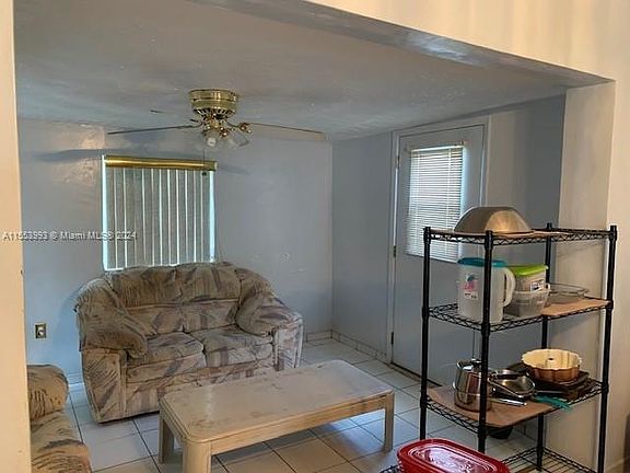 4th image of 4021 NW 194th St